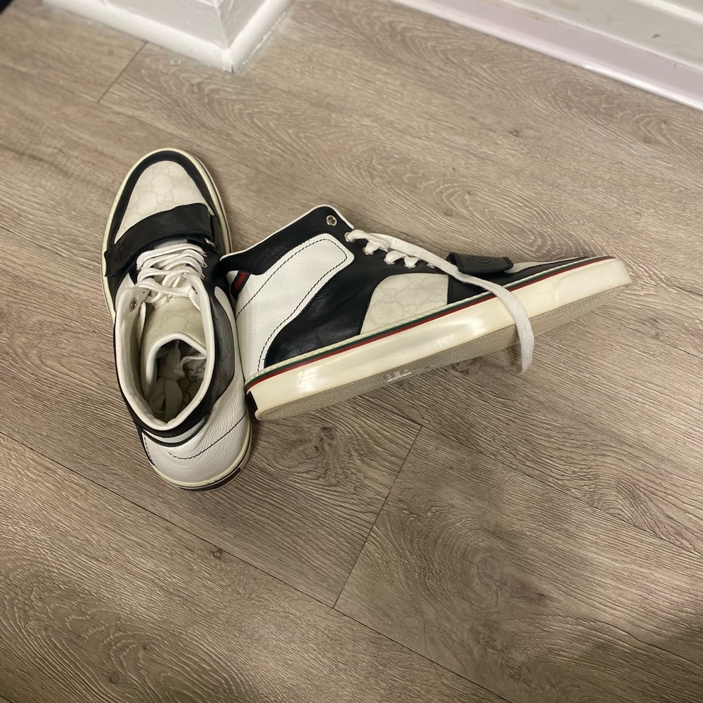Gucci shoes with straps!!!